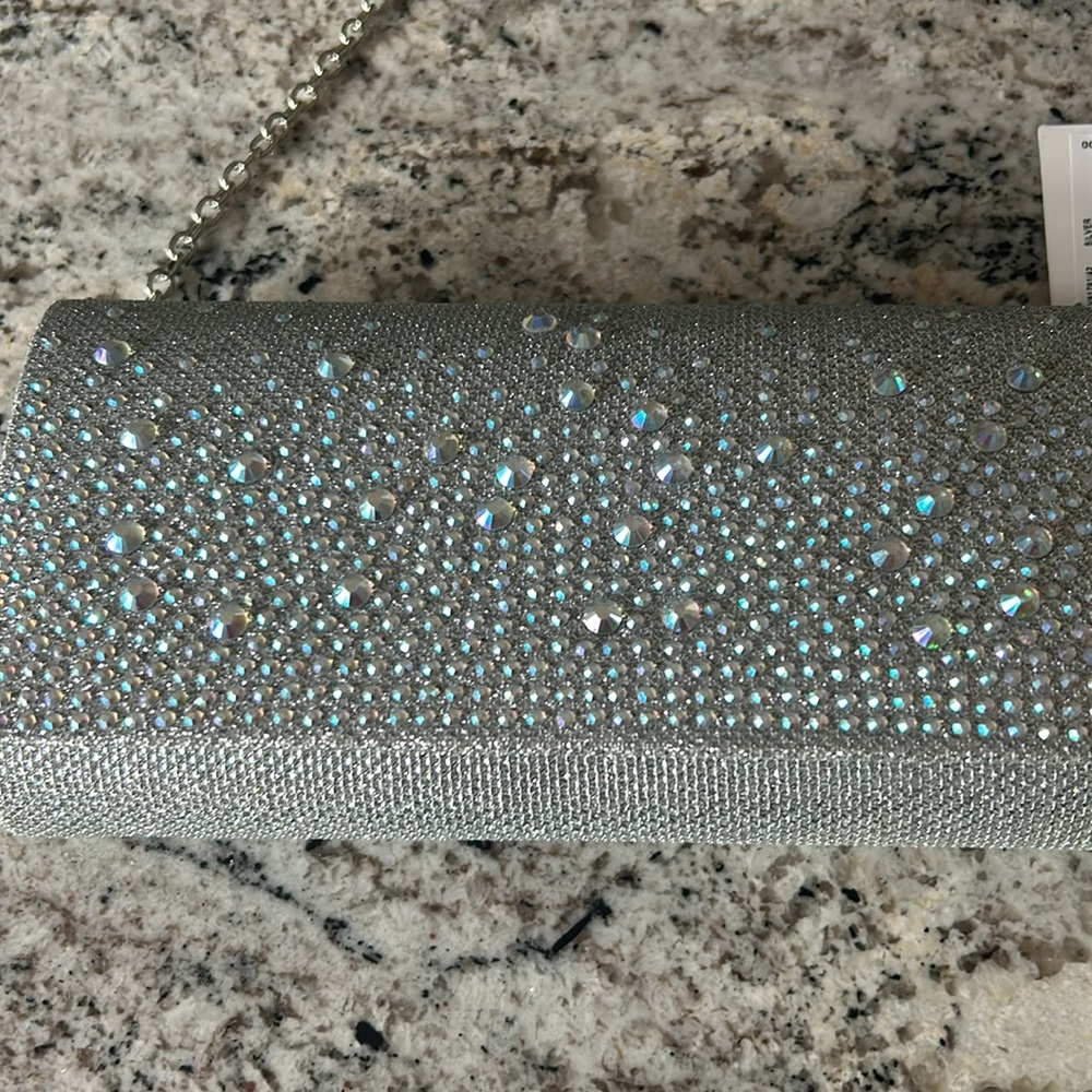 NWT Jessica McClintock Silver Clutch!